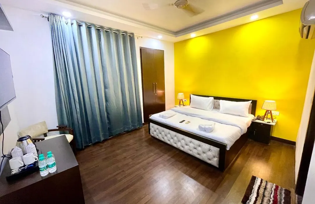 Lime Boutique B&B Gk-1 At Kailash Colony Metro , Greater Kailash Near Eros Hotel Nehru Place-1